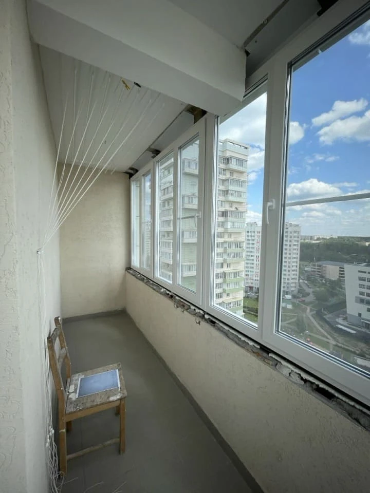 Корпус 2040, Зеленоград — остекленный балкон пластиковыми окнами