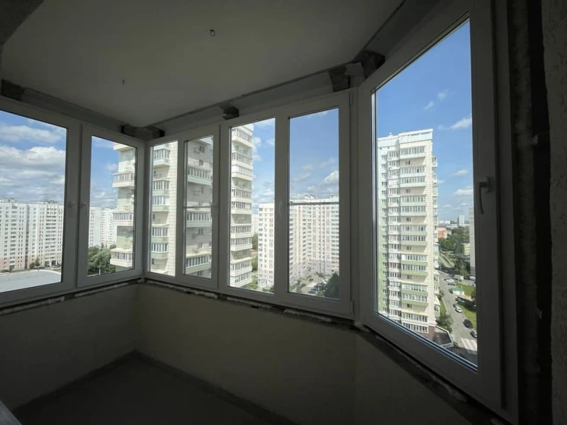 Балкон сложной формы Окна Лайт