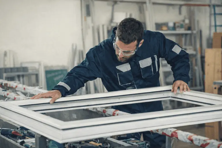 Из чего состоит пластиковое окно: инженерный разбор